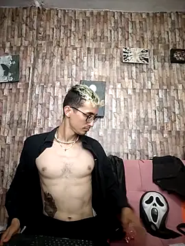 moorejhosua online show from 10.19.25