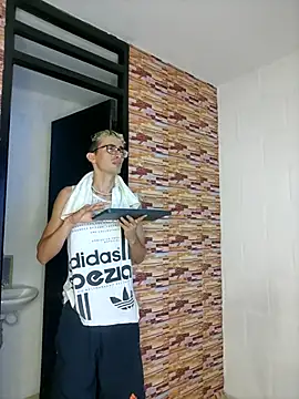 moorejhosua online show from 10.27.25