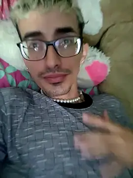 moorejhosua online show from 10.31.25