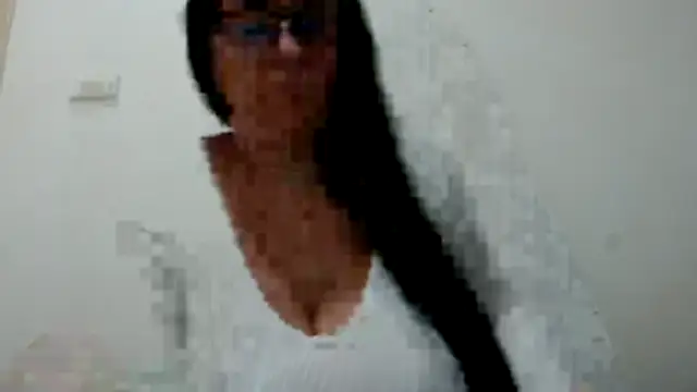 Snapshot of jollene chatting on 10.18.25 jollene online show from 10.18.25