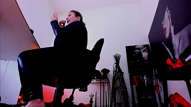 demisweet online show from 01.15.26