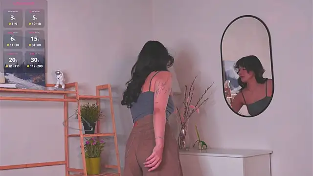 MoiraEger online show from 11.21.25