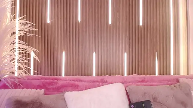 MylaDreams online show from 09.30.25