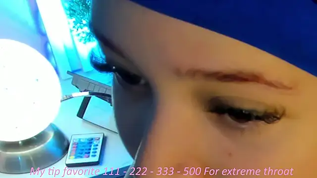 Snapshot of hinata_dolly chatting on 10.10.25 hinata dolly online show from 10.10.25