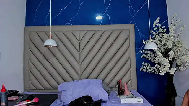 Ibbie drastic online show from 12.15.25