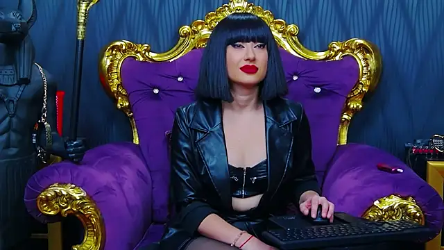 LaraMaeve online show from 10.06.25