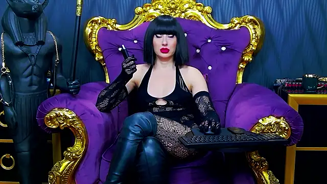 LaraMaeve online show from 02.15.26