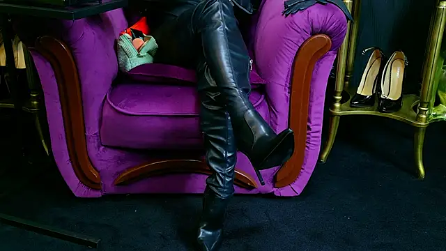 VivianReeve online show from 09.25.25