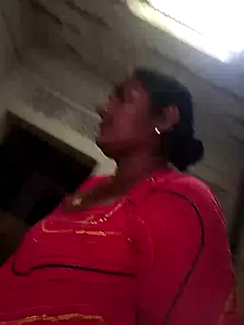 Snapshot of aunty_sumy chatting on 11.01.25 aunty sumy online show from 11.01.25