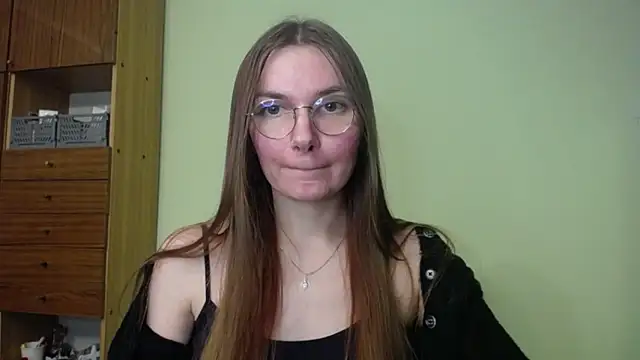 LooveELLYx online show from 12.09.24