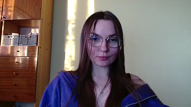 LooveELLYx online show from 01.08.25