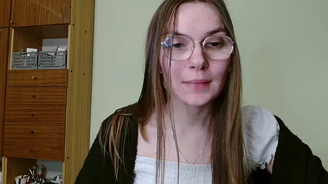 LooveELLYx online show from 01.13.25