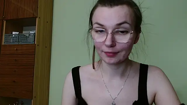 LooveELLYx online show from 01.22.25