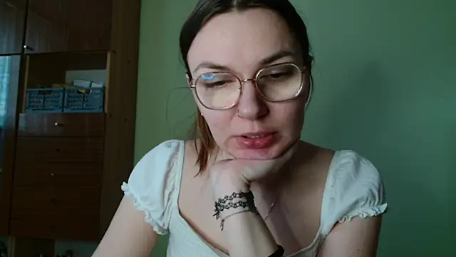 LooveELLYx online show from 01.16.26