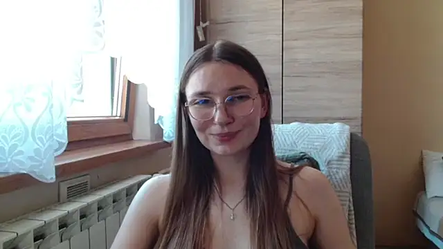 Snapshot of LooveELLYx chatting on 06.27.26 LooveELLYx online show from 06.27.26