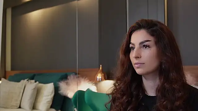 EmilyTrix online show from 10.11.25