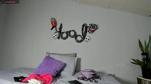 Sophia Ebony online show from 10.31.25