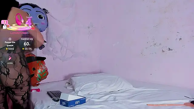 kethe love  online show from 10.31.25