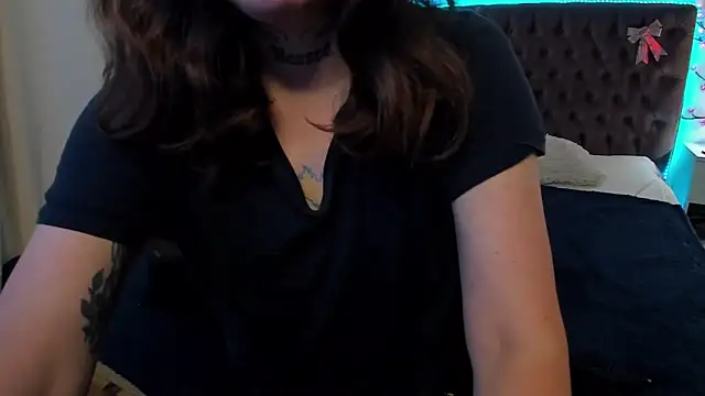 Snapshot of LilaVame chatting on 10.07.25 LilaVame online show from 10.07.25