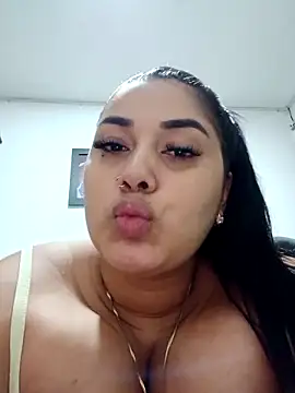 Snapshot of MilaaRooy chatting on 09.11.25 MilaaRooy online show from 09.11.25
