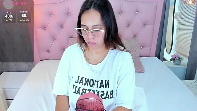 Snapshot of lissa_jhonsoon chatting on 02.12.26 lissa jhonsoon online show from 02.12.26