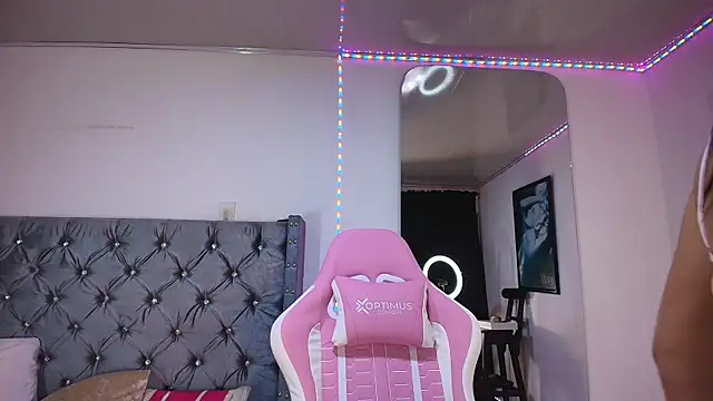 GraceWallace  online show from 11.01.25