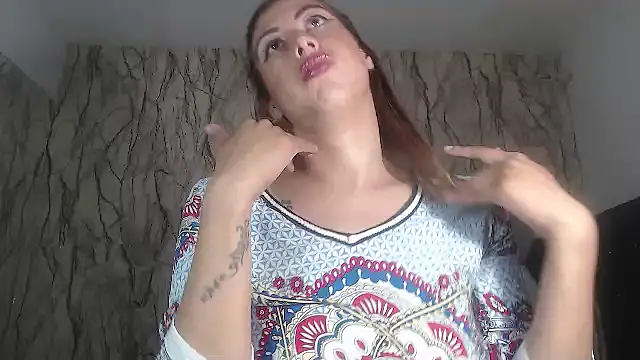 Snapshot of AntonellaBlanc chatting on 10.10.25 AntonellaBlanc online show from 10.10.25