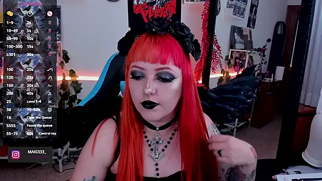 Makii 33 online show from 09.30.25