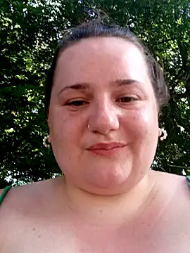 Snapshot of misse_coquine chatting on 06.27.26 misse coquine online show from 06.27.26