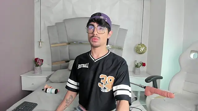 BryCams3 online show from 09.12.25