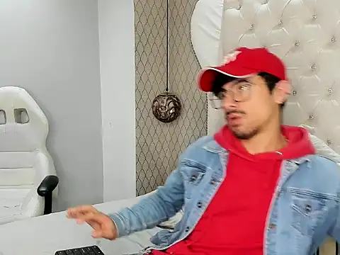 BryCams3 online show from 09.16.25