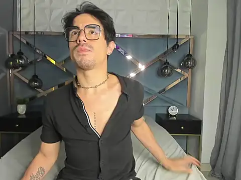 BryCams3 online show from 09.23.25