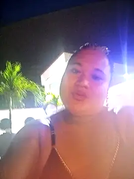 Snapshot of Kat_Valen chatting on 10.10.25 Kat Valen online show from 10.10.25