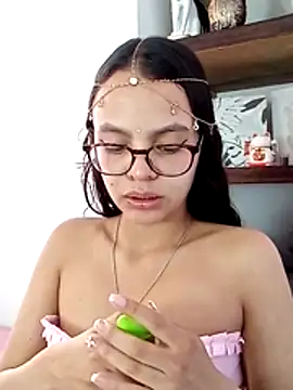 Danesacronin online show from 11.04.25