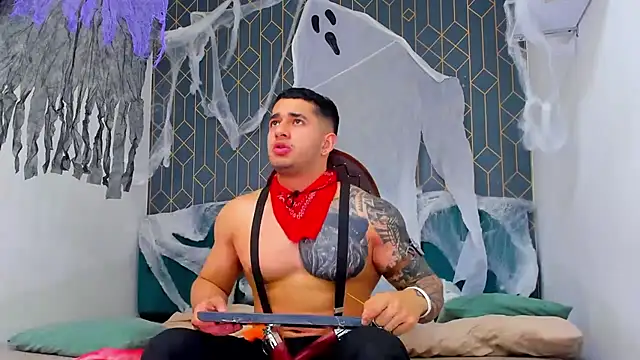 king falconer online show from 10.11.25