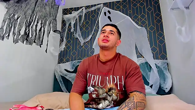 king falconer online show from 10.11.25