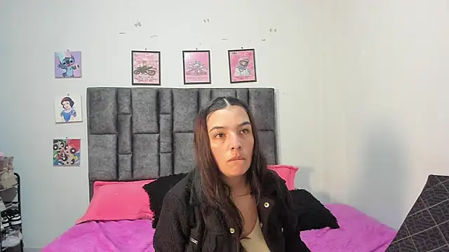 Esmeraldaa- online show from 06.21.26