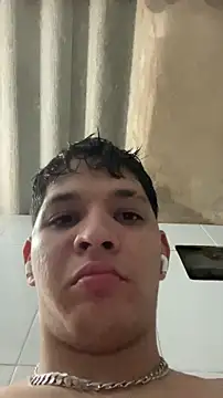 Snapshot of RobinLenoxx chatting on 11.01.25 RobinLenoxx online show from 11.01.25