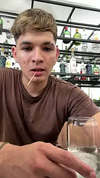 RobinLenoxx online show from 12.03.25