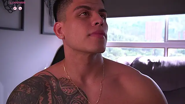 tyler muscle1 online show from 09.18.25