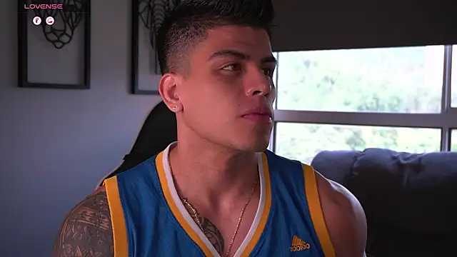 tyler muscle1 online show from 09.20.25