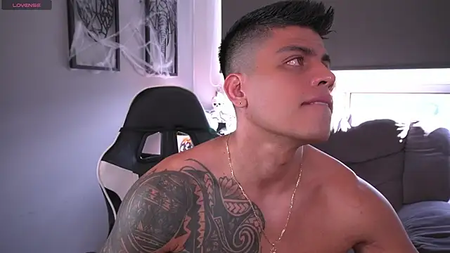 tyler muscle1 online show from 10.07.25