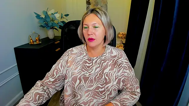 NinaStarle online show from 10.03.25