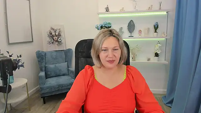 NinaStarle online show from 10.09.25