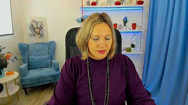 NinaStarle online show from 10.25.25