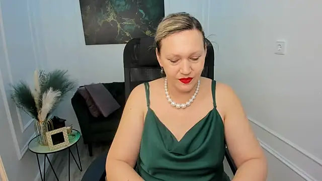 NinaStarle online show from 04.09.26