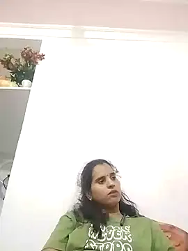 Snapshot of JHILMIL chatting on 10.13.25 JHILMIL online show from 10.13.25