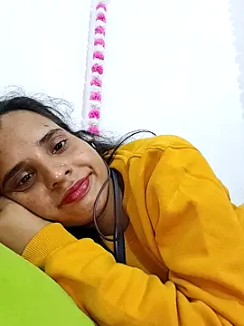 Snapshot of JHILMIL chatting on 11.19.25 JHILMIL online show from 11.19.25