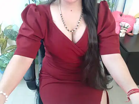 Snapshot of anika_bold chatting on 09.30.25 anika bold online show from 09.30.25