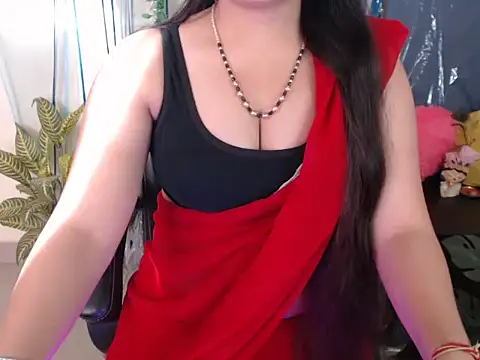 Snapshot of anika_bold chatting on 11.05.25 anika bold online show from 11.05.25